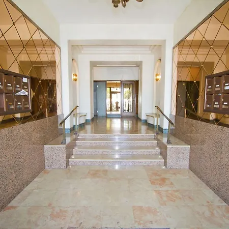 Promenade Holiday - Versailles Promenade Апартаменты